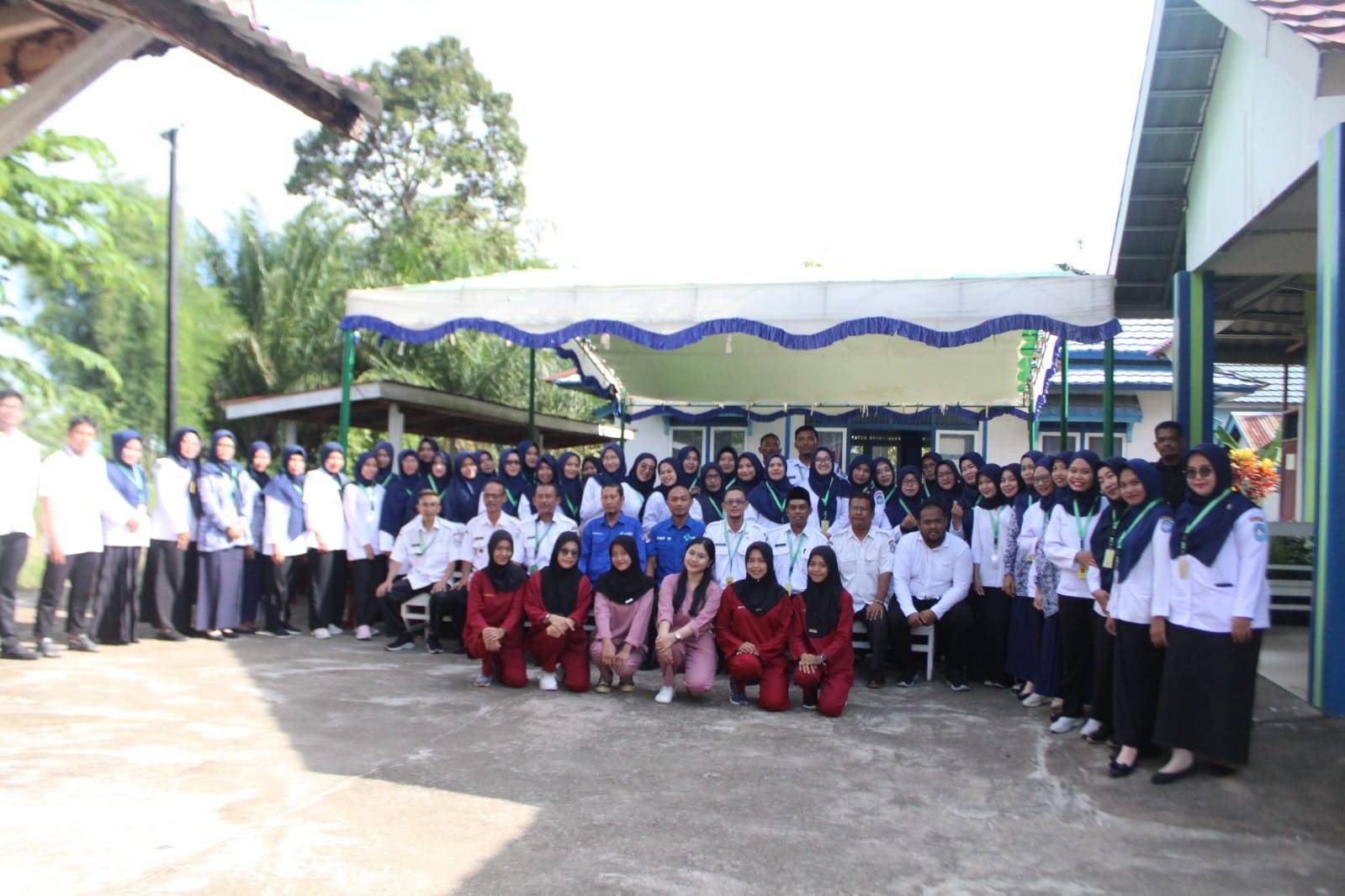 Dokumentasi Staff Puskesmas Rasau Jaya